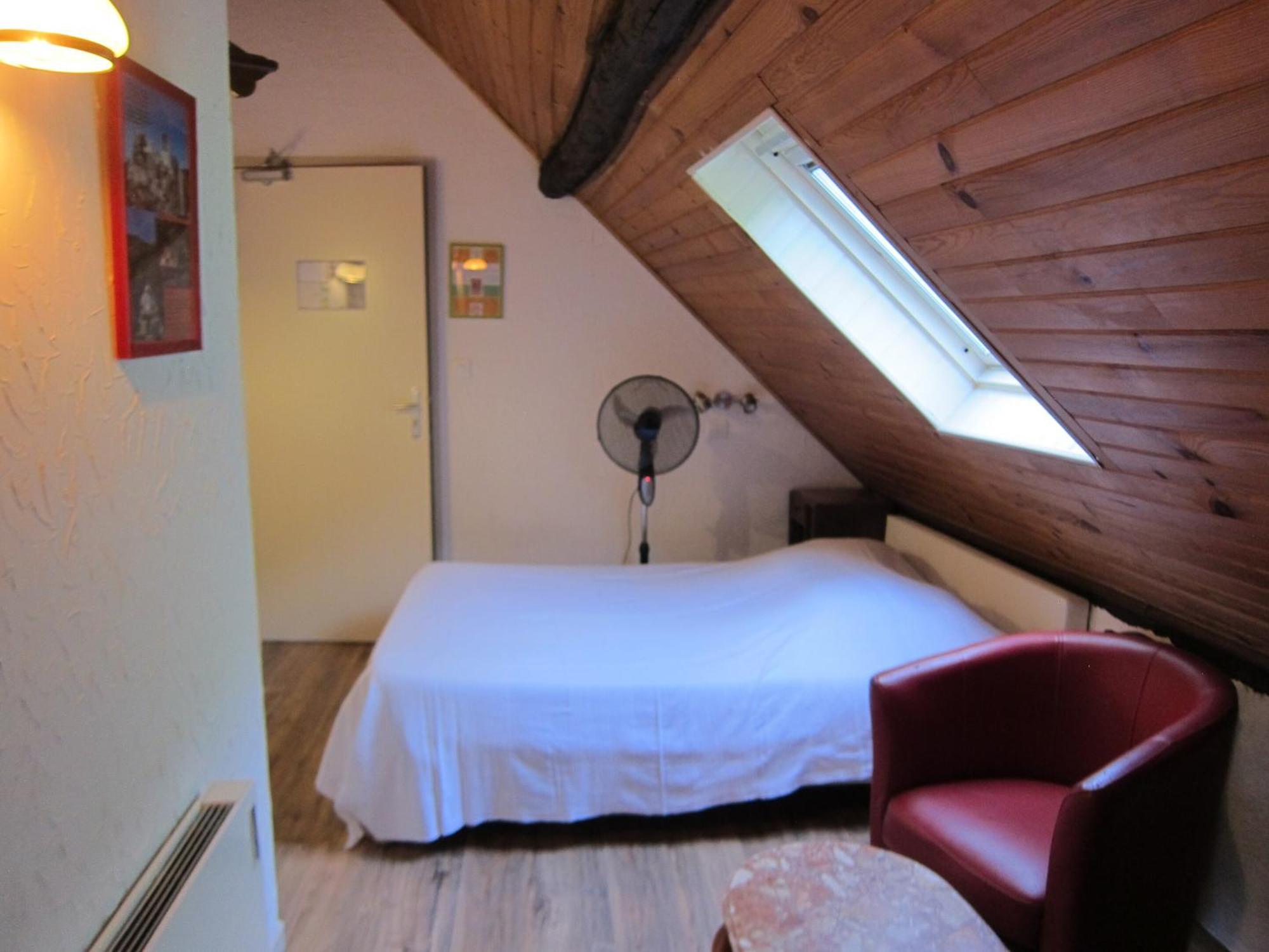 Auberge Des Deux Rivieres Seix Quarto foto