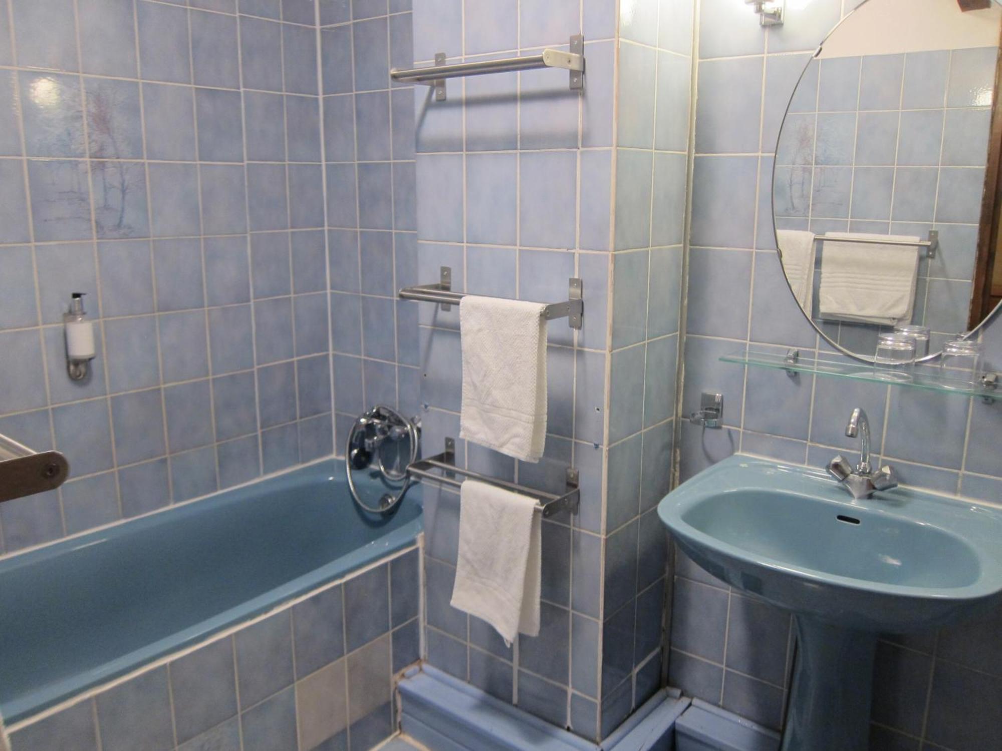 Auberge Des Deux Rivieres Seix Quarto foto