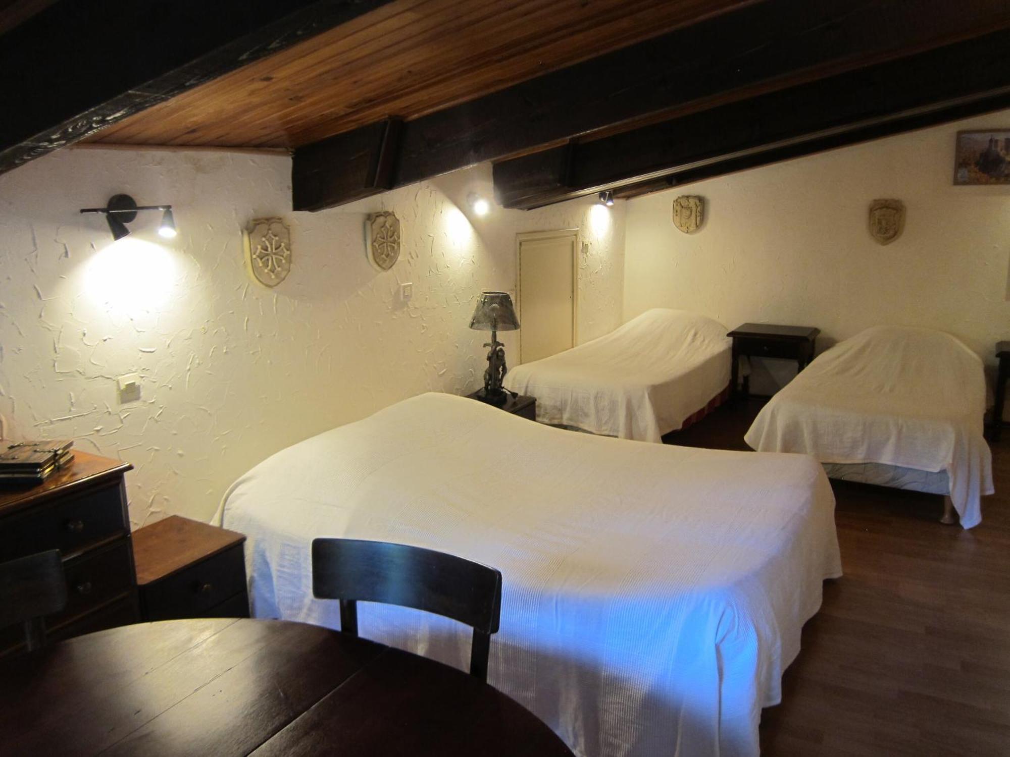 Auberge Des Deux Rivieres Seix Quarto foto